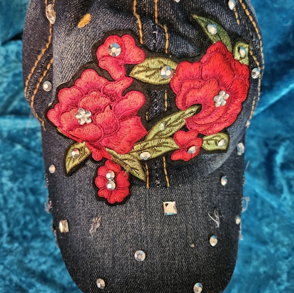 Distressed Adjustable Denim Cap Roses Rhinestone 100% Cotton - Picture 4 of 9